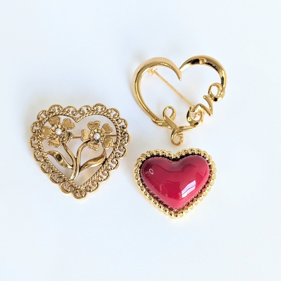 Vintage Heart Wreath Brooch Lot 3pc Gold Tone & Talbots Red Enamel Heart Pin - Picture 2 of 8